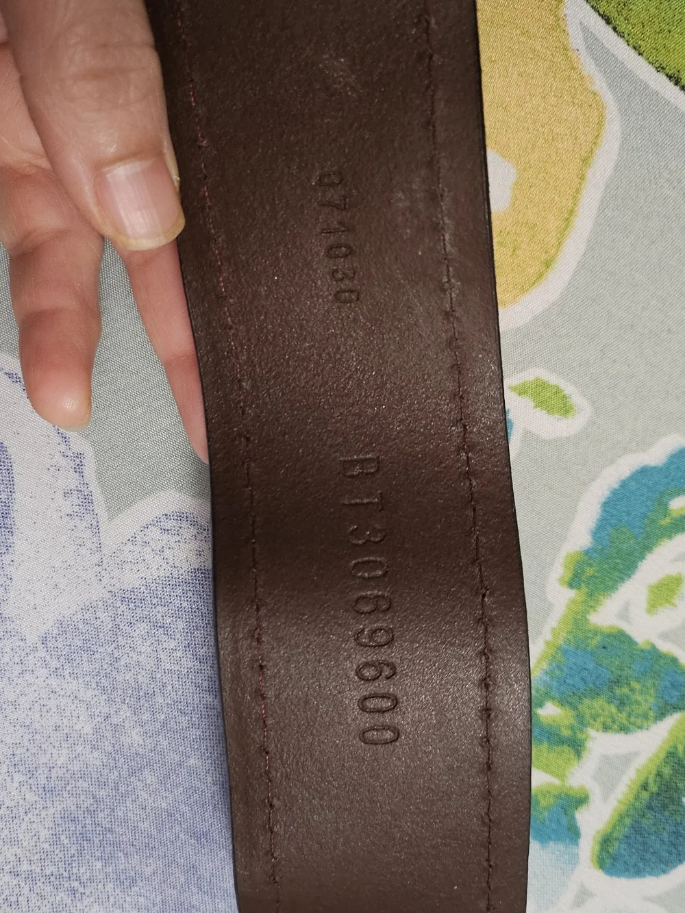Minimalist Black Leather Belt with Gold-Tone Buckle
